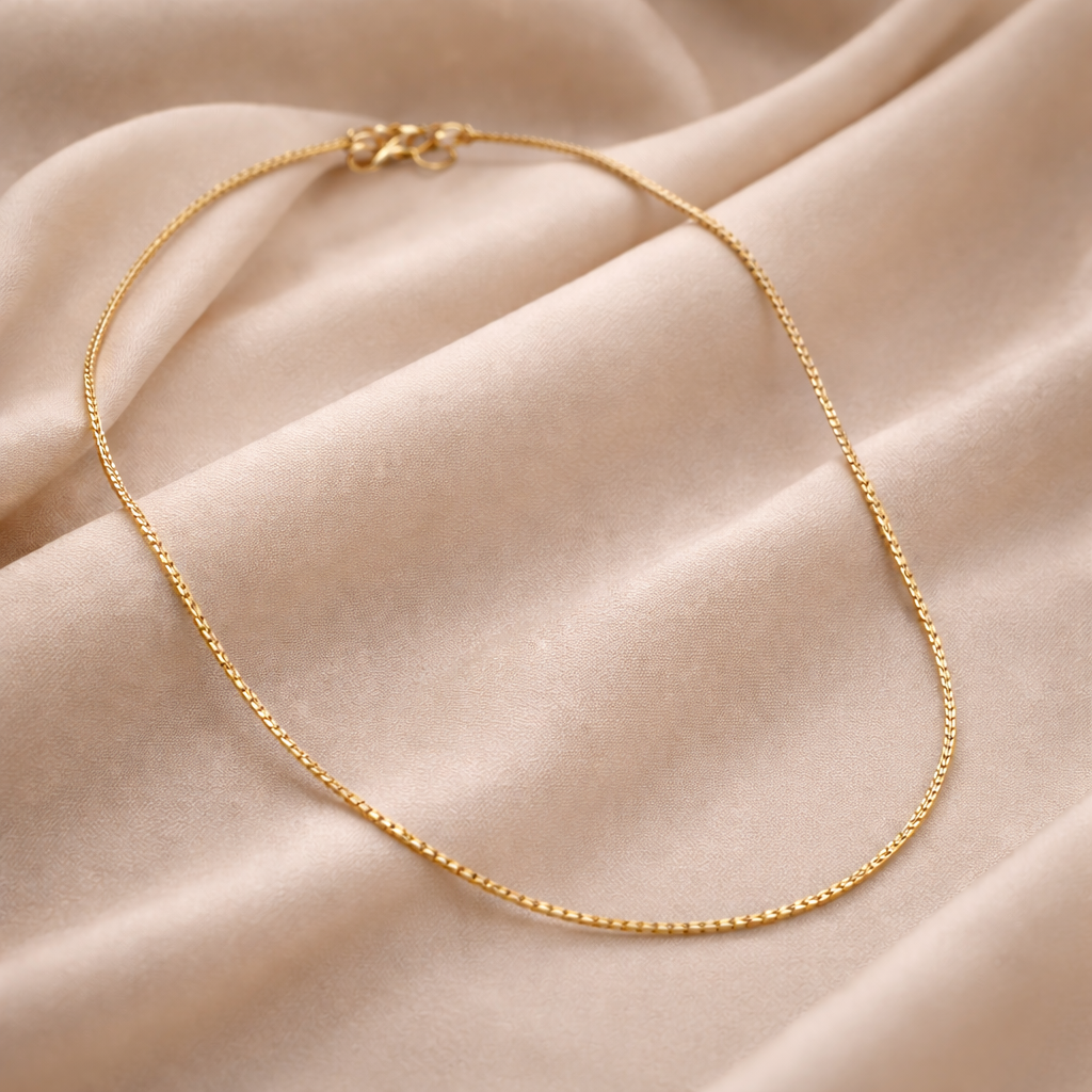 Slim gold dot chain