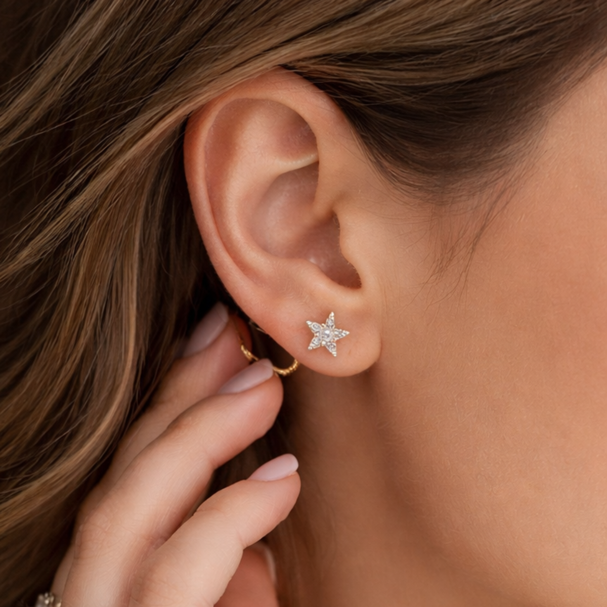 Twinkle star crystal studs