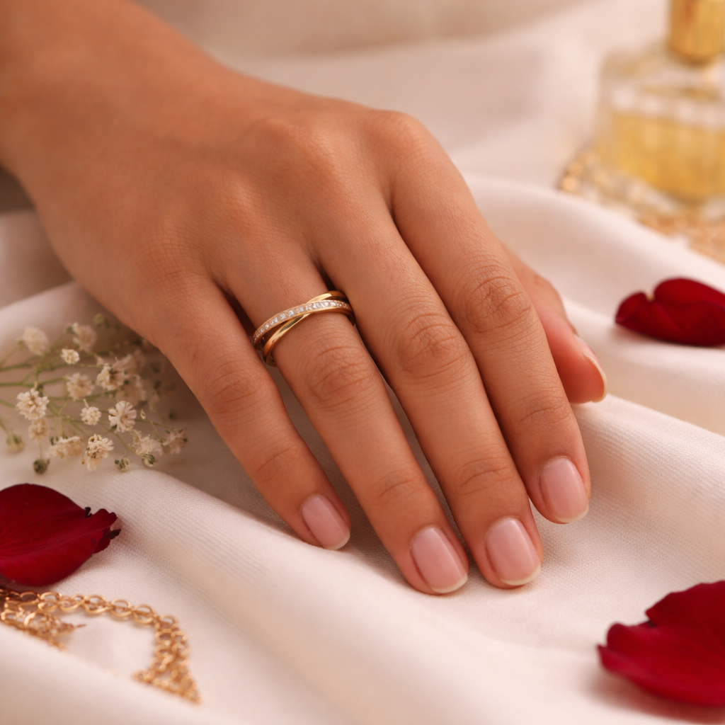 Criss Cross Zircon Gold Ring