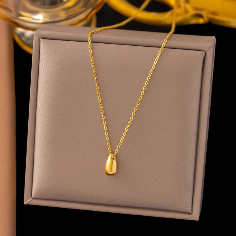 Gold Drop Pendant Necklace | Minimal Elegant Chain Jewelry