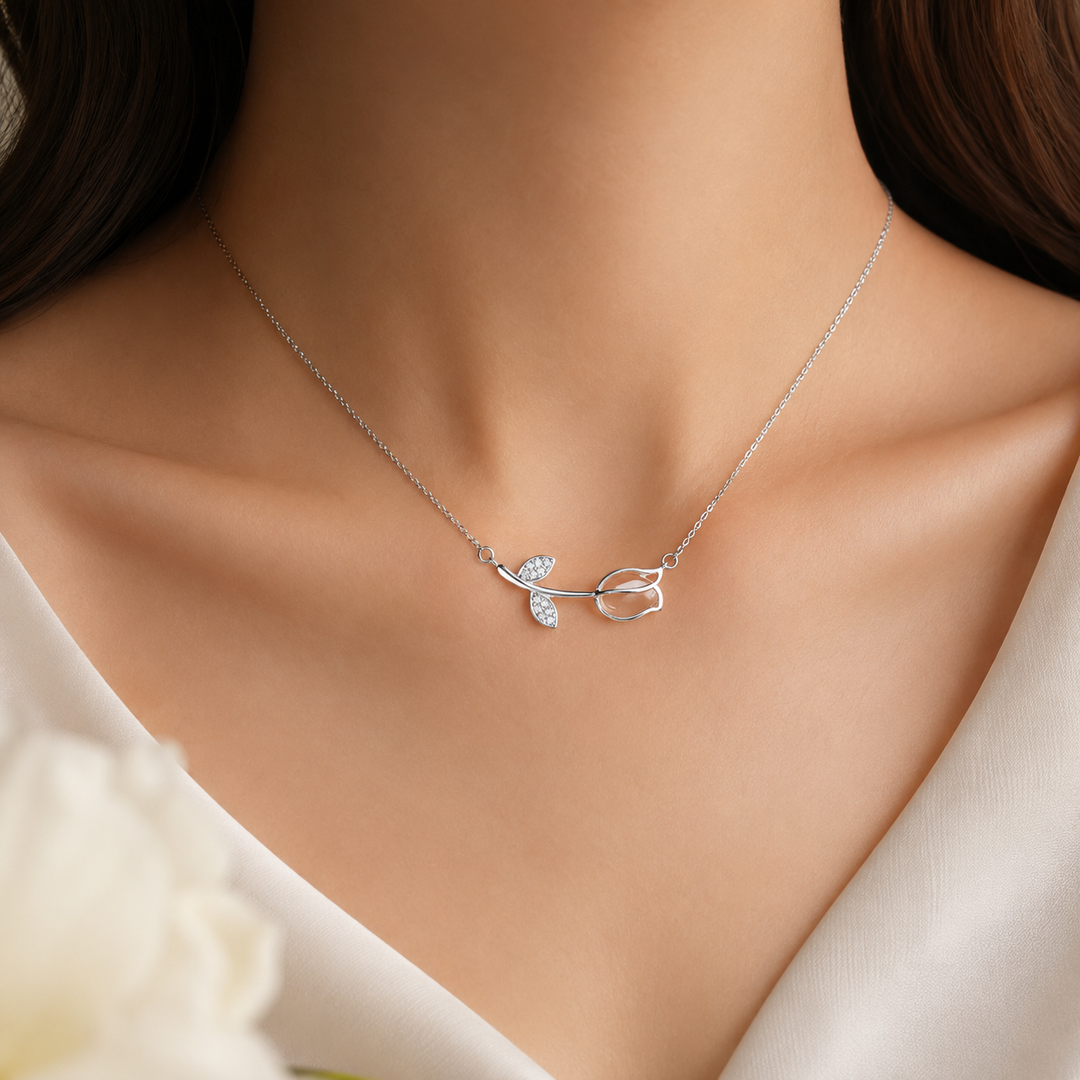 Silver Tulip Bloom Necklace | Zarinoor
